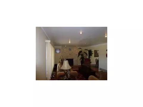 19 Sinclair Rd, Edison, NJ 08820 photo 2