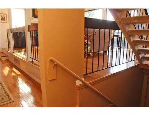 174 Westgate Dr, Edison, NJ 08820 photo 6