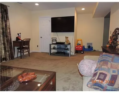 1972 Oak Tree Rd, Edison, NJ 08820 photo 19