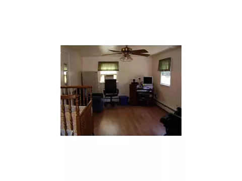 24 Becker Dr, NJ 08859 photo 10