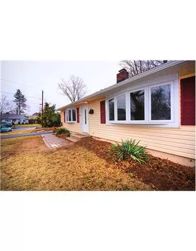 22 Stella Pl, Middlesex, NJ 08846 photo 3