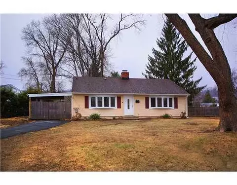 22 Stella Pl, Middlesex, NJ 08846 photo 1
