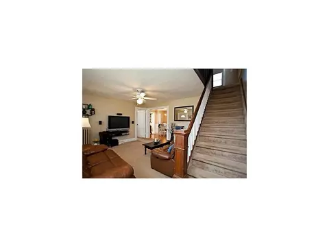 1982 Oak Tree Rd, Edison, NJ 08820 photo 15