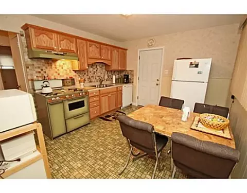 7 Comstock Rd, Edison, NJ 08817 photo 3