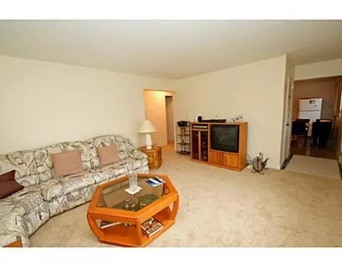 7 Comstock Rd, Edison, NJ 08817 photo 11