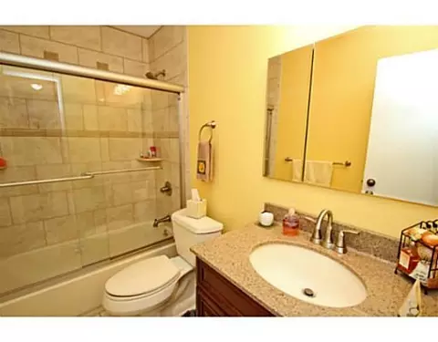 7 Comstock Rd, Edison, NJ 08817 photo 6