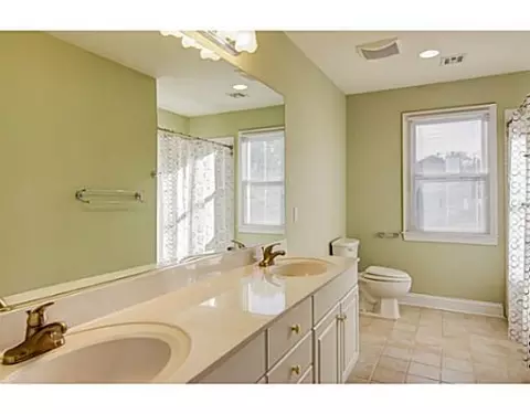 1 Hackett Dr, Edison, NJ 08820 photo 20