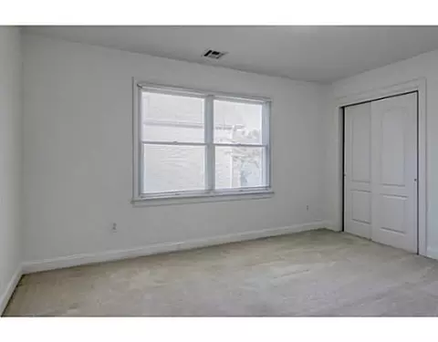 1 Hackett Dr, Edison, NJ 08820 photo 18