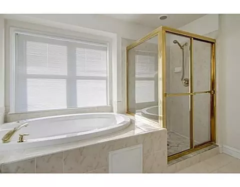 1 Hackett Dr, Edison, NJ 08820 photo 16