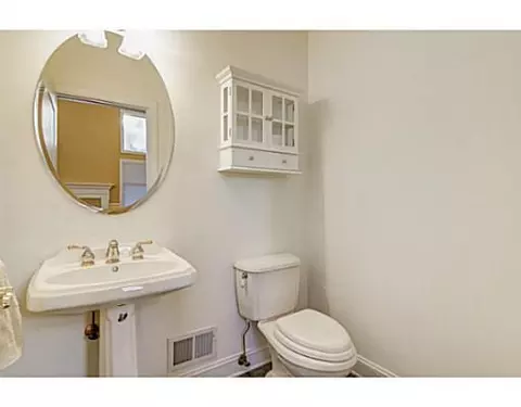 1 Hackett Dr, Edison, NJ 08820 photo 12