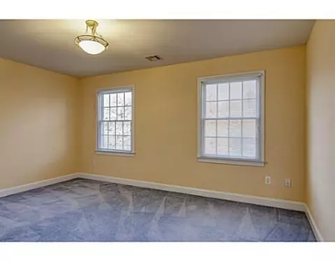 1 Hackett Dr, Edison, NJ 08820 photo 17