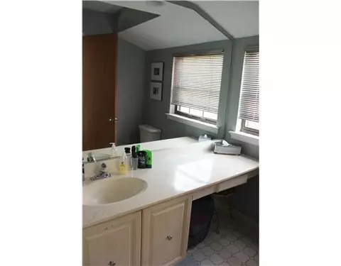 401 Maplecrest Rd, Edison, NJ 08820 photo 15