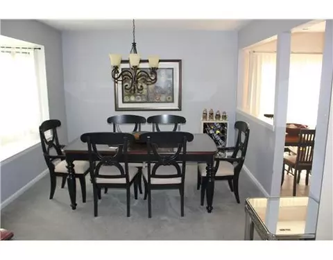 401 Maplecrest Rd, Edison, NJ 08820 photo 7