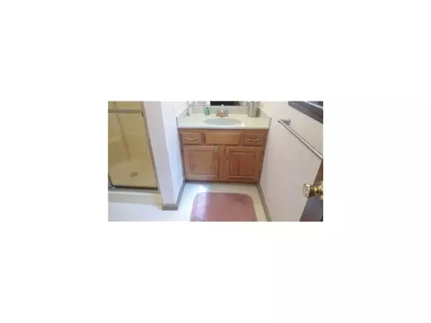 600 Pierrepont Ave, Middlesex, NJ 08846 photo 14