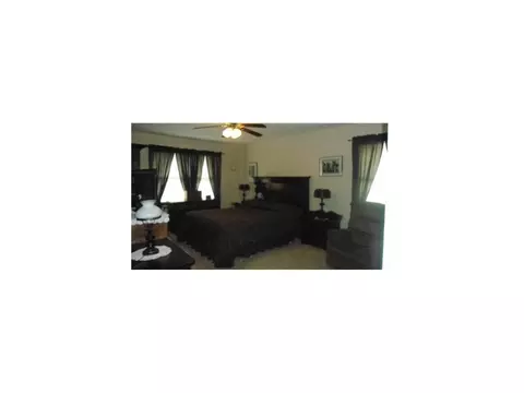 600 Pierrepont Ave, Middlesex, NJ 08846 photo 11