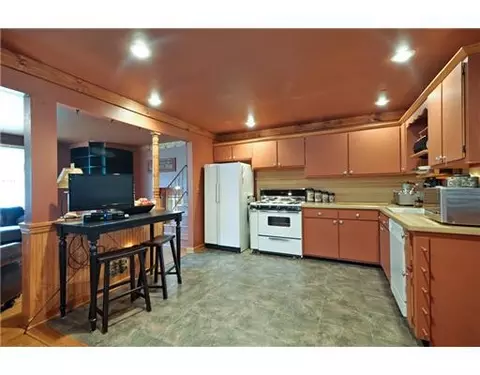 178 Shepherd Ave, Middlesex, NJ 08846 photo 4
