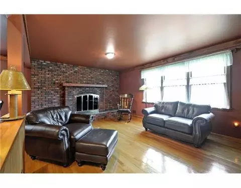 178 Shepherd Ave, Middlesex, NJ 08846 photo 3