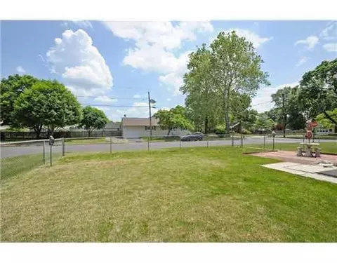 178 Shepherd Ave, Middlesex, NJ 08846 photo 17