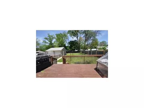 108 Cap Ln, Middlesex, NJ 08846 photo 3