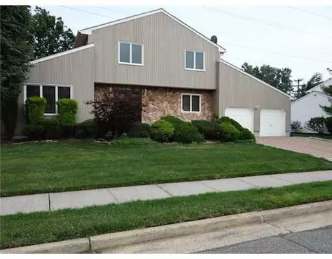 33 Hansen Dr, Edison, NJ 08820 photo 1
