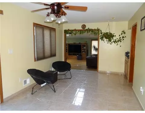 33 Hansen Dr, Edison, NJ 08820 photo 7