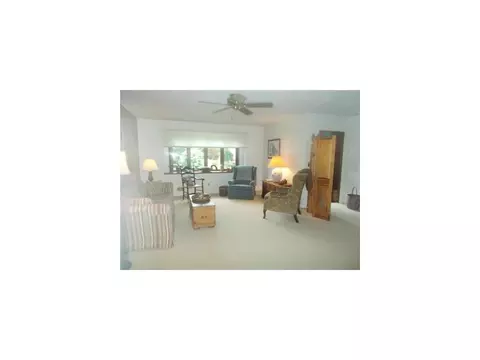 233 Fleet Ave, Edison, NJ 08820 photo 2