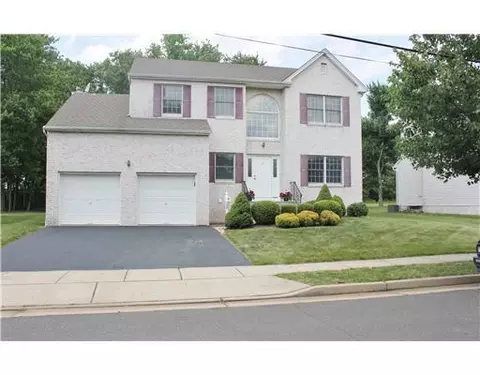 7 Wallace St, Edison, NJ 08817 photo 1