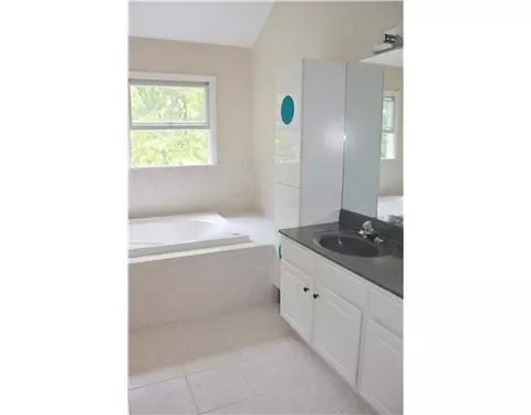 7 Wallace St, Edison, NJ 08817 photo 12