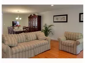 3406 Springbrook Dr, Edison, NJ 08820 photo 5