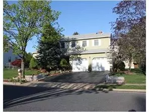 26 Roxy Ave, Edison, NJ 08820 photo 1