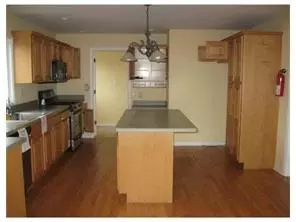 116 Nutwood Ave, Middlesex, NJ 08846 photo 5