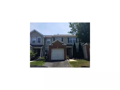 7 Grossweiler Ln, Parlin, NJ 08859 photo 2