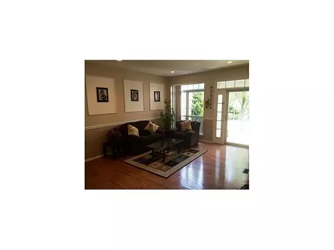 7 Grossweiler Ln, Parlin, NJ 08859 photo 6