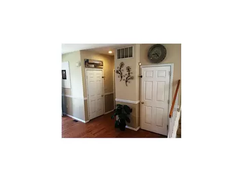 7 Grossweiler Ln, Parlin, NJ 08859 photo 9