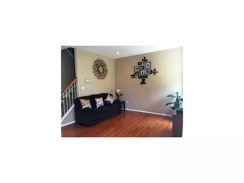 7 Grossweiler Ln, Parlin, NJ 08859 photo 8