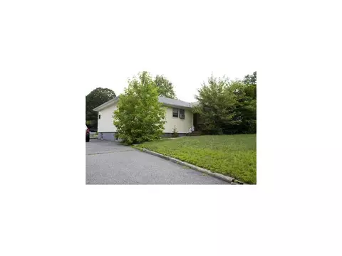 215 Plainfield Rd, Edison, NJ 08820 photo 3