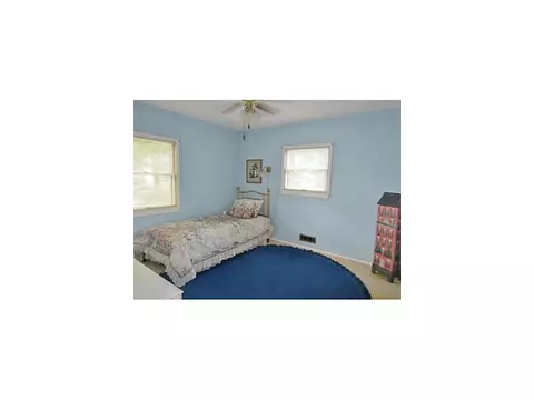 19 Meyer Rd, Edison, NJ 08817 photo 13