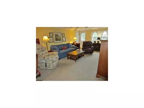19 Meyer Rd, Edison, NJ 08817 photo 8