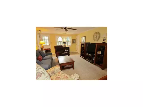 19 Meyer Rd, Edison, NJ 08817 photo 7