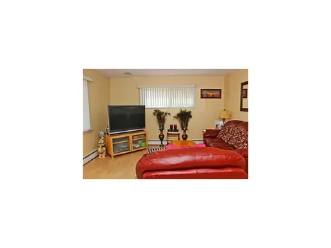 166 Winthrop Rd, Edison, NJ 08817 photo 2