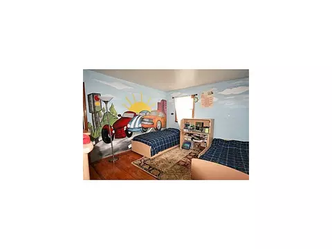 233 Melrose Ave, Middlesex, NJ 08846 photo 11