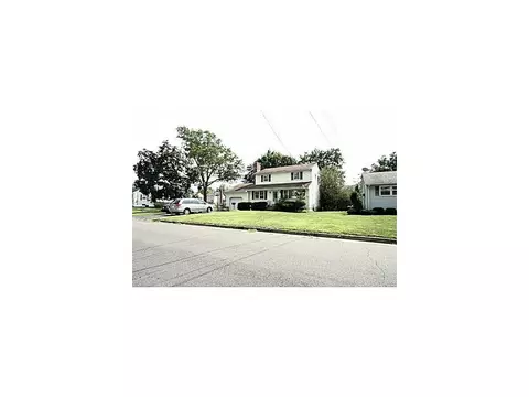 233 Melrose Ave, Middlesex, NJ 08846 photo 2