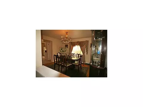 233 Melrose Ave, Middlesex, NJ 08846 photo 4