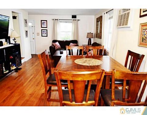 66 Macarthur Dr, Edison, NJ 08837 photo 3