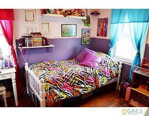 66 Macarthur Dr, Edison, NJ 08837 photo 4