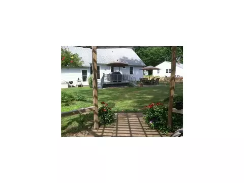 238 Oak Dr, Middlesex, NJ 08846 photo 10