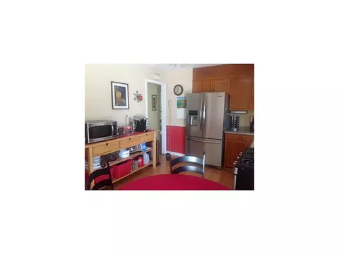 238 Oak Dr, Middlesex, NJ 08846 photo 5
