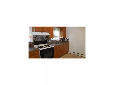 307 Walnut St, Middlesex, NJ 08846 photo 7