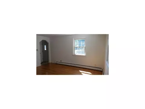 307 Walnut St, Middlesex, NJ 08846 photo 5