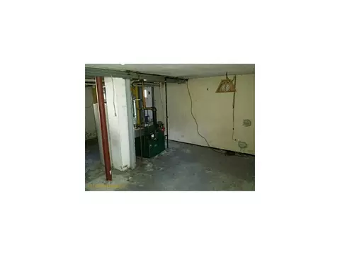 85 E William St, NJ 08863 photo 17